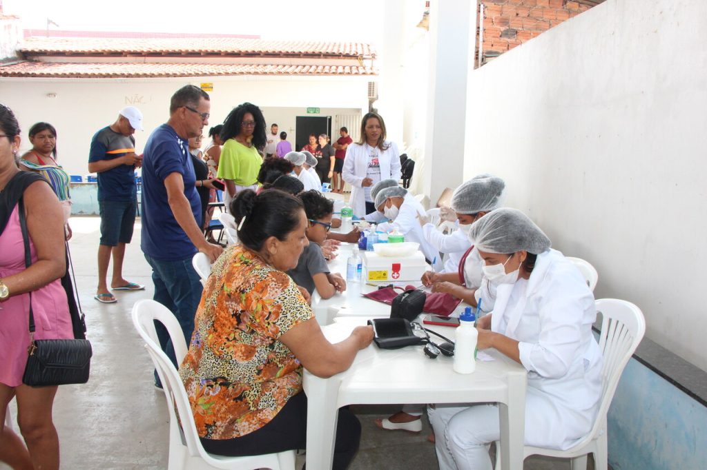Prefeitura de Raposa realiza Ação Social com oferecimento de diversos serviços à população